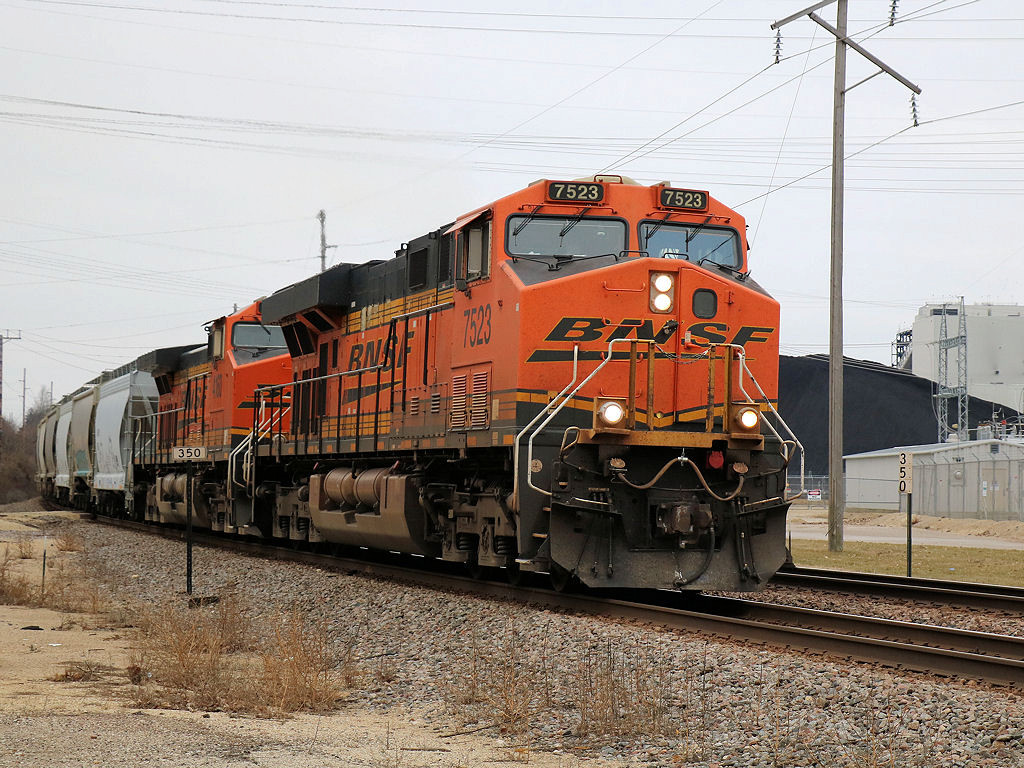 BNSF 7523